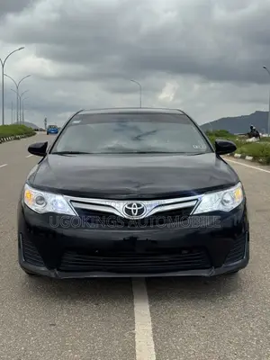 Toyota Camry XLE V6 4dr Sedan (3.5L 6cyl 6A) 2013 Black