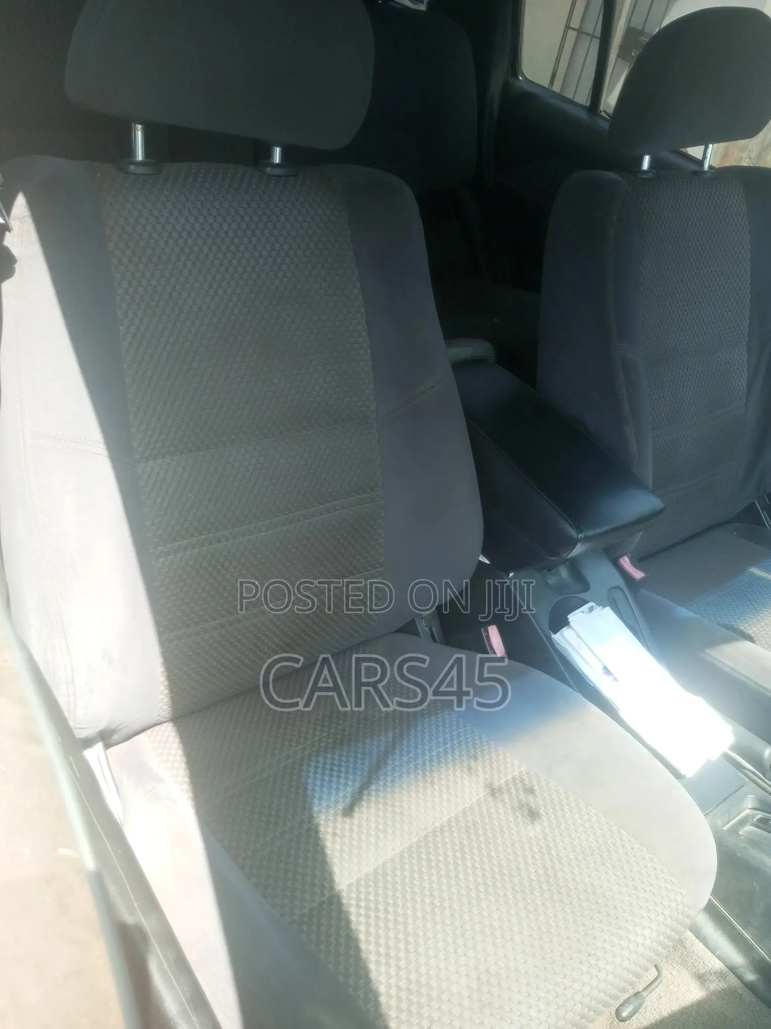 Nissan Pathfinder 2000 Silver