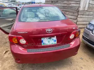 Toyota Corolla 2011 Red