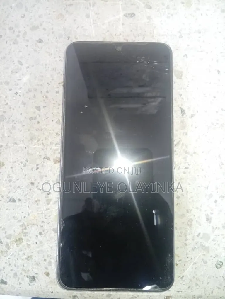 Mobile Phone 128 GB Silver