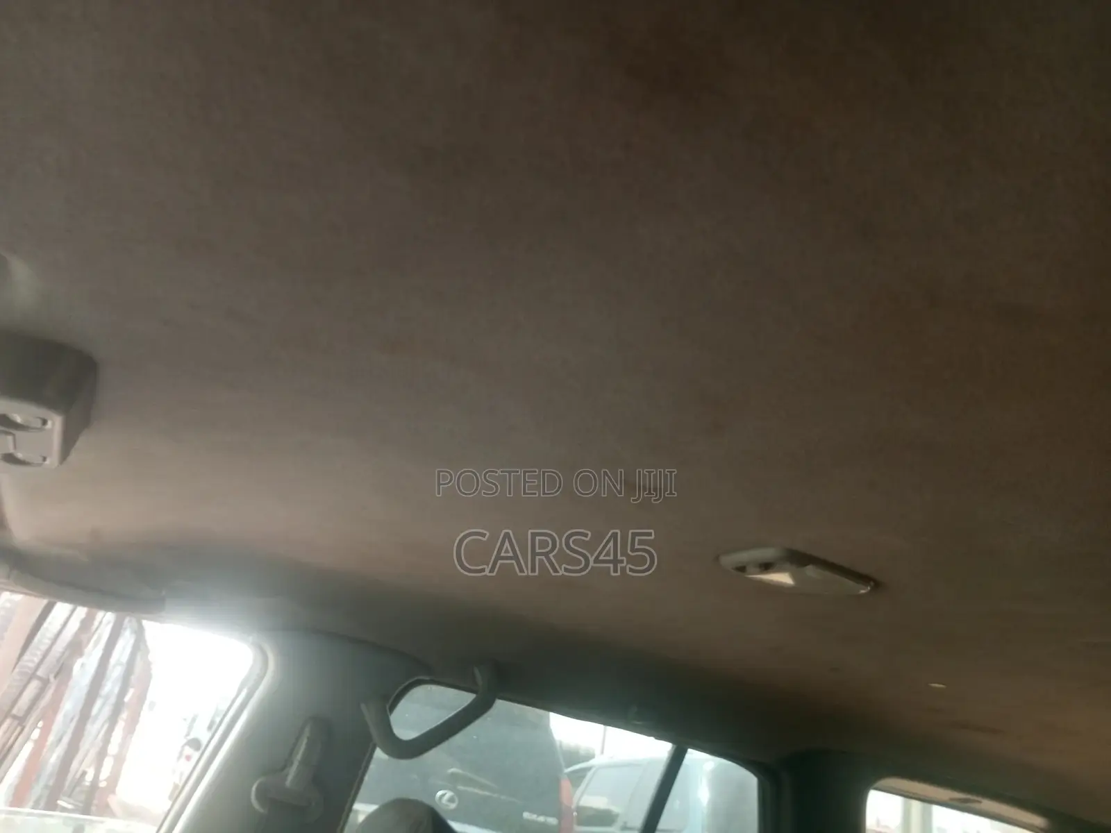 Nissan Pathfinder 2000 Silver