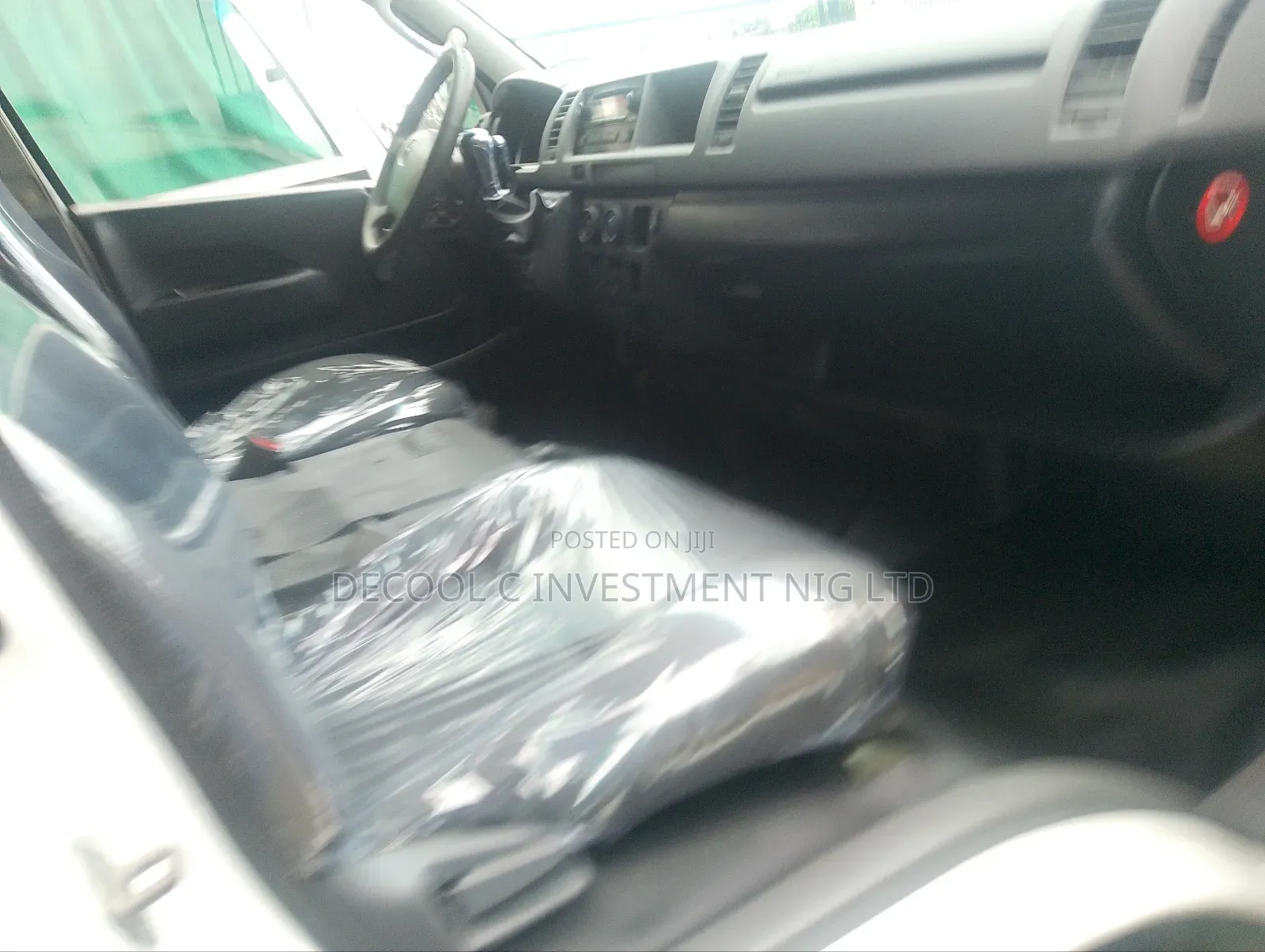Toyota HiAce 2012 White