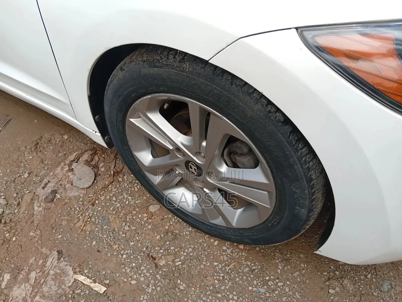 Hyundai Elantra 2017 White