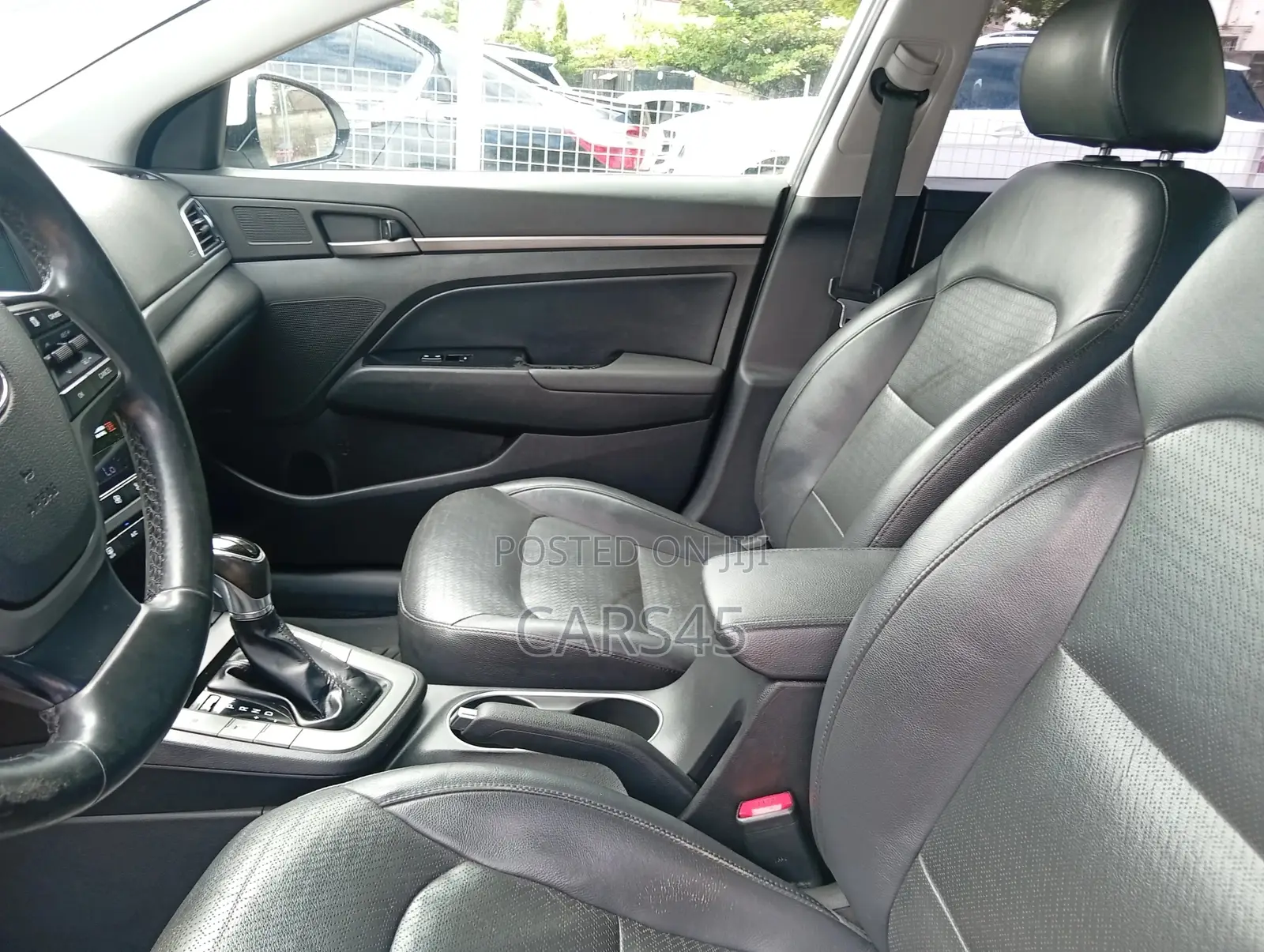 Hyundai Elantra 2017 White