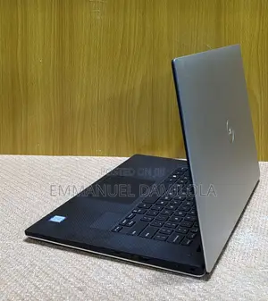 Laptop Dell Precision 5530 16GB Intel Core i7 SSD 512GB