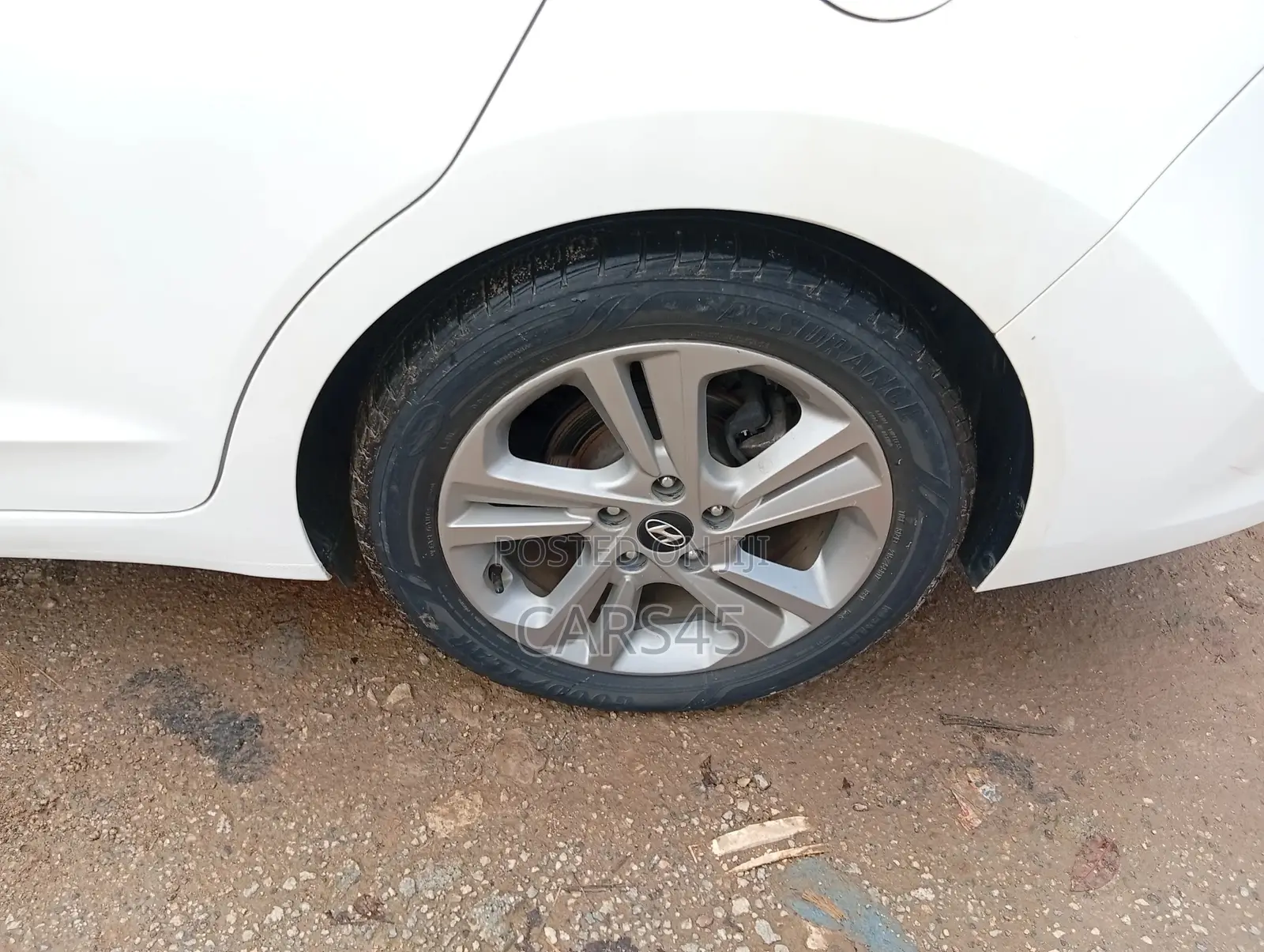 Hyundai Elantra 2017 White