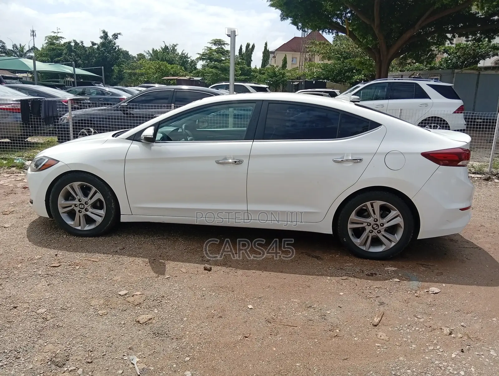 Hyundai Elantra 2017 White
