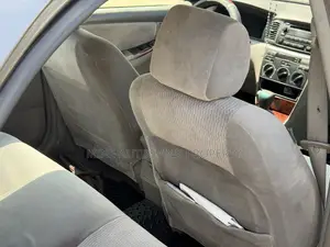 Toyota Corolla LE 2005 Gray