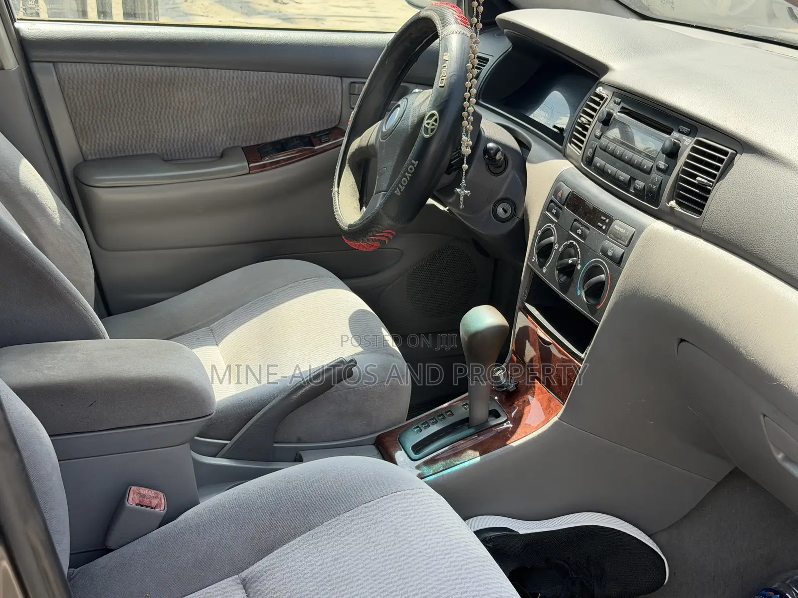 Toyota Corolla LE 2005 Gray
