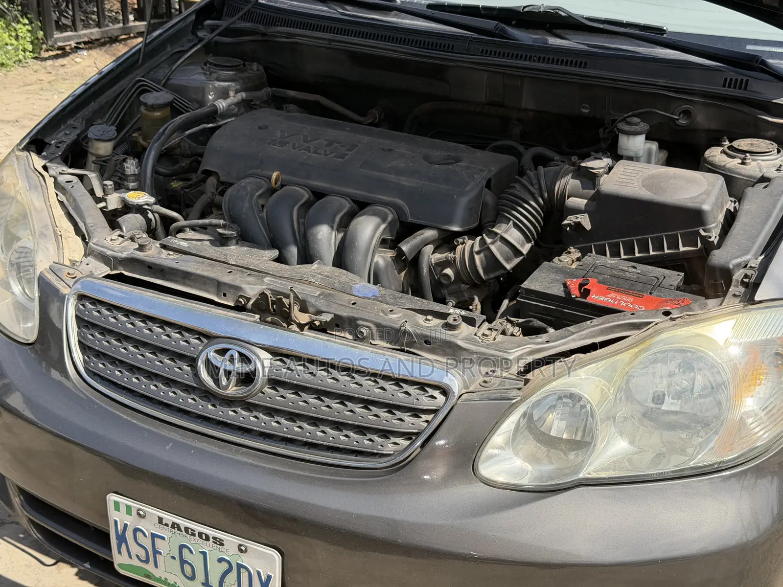 Toyota Corolla LE 2005 Gray