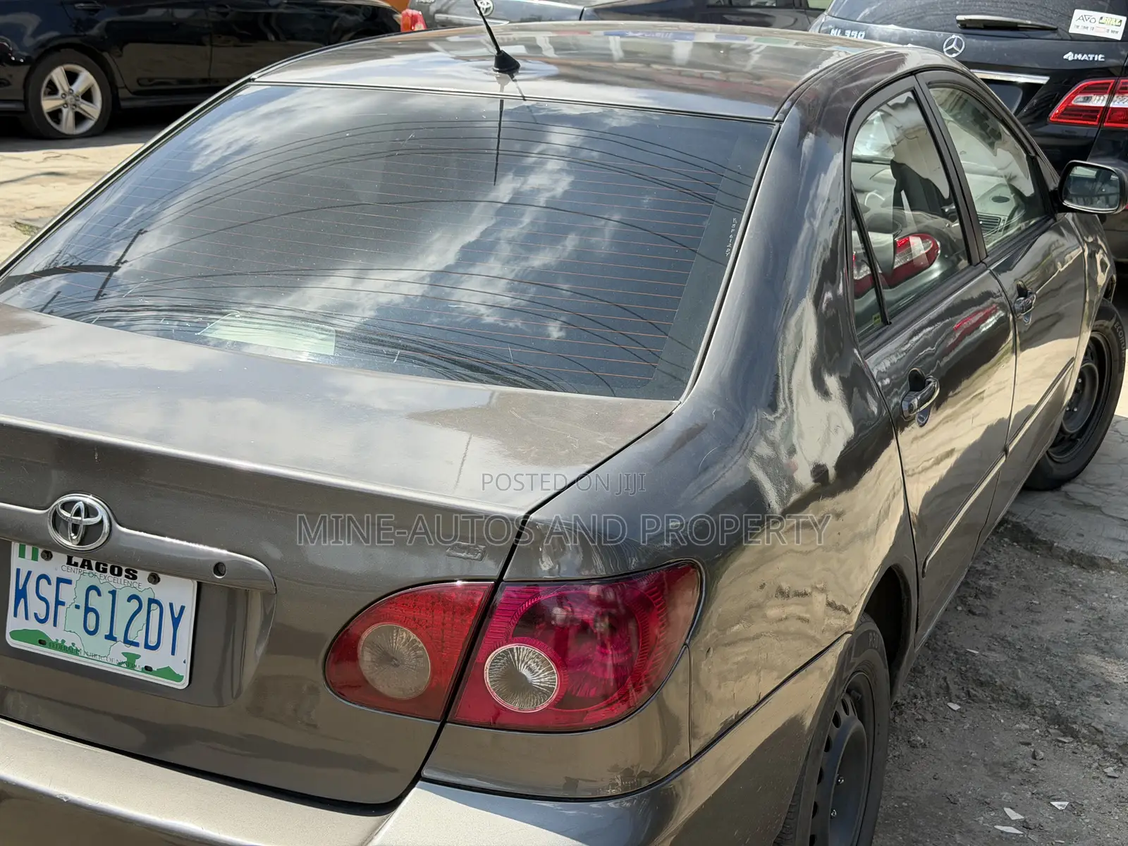 Toyota Corolla LE 2005 Gray