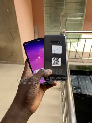 Samsung Galaxy S10e 128 GB Black