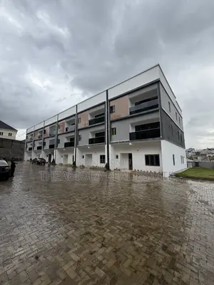 4bdrm Townhouse / Terrace in Katampe Extension for rent