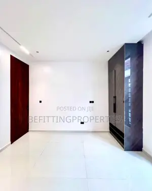 5bdrm Duplex in Lekki for sale