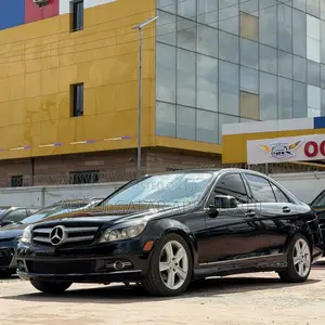 Mercedes-Benz C300 Sport 4Matic Sedan AWD (3.0L 6cyl 7A) 2010 Black