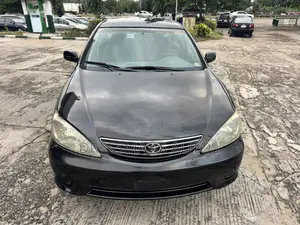 Toyota Camry LE 4dr Sedan (2.4L 4cyl 5A) 2005 Black