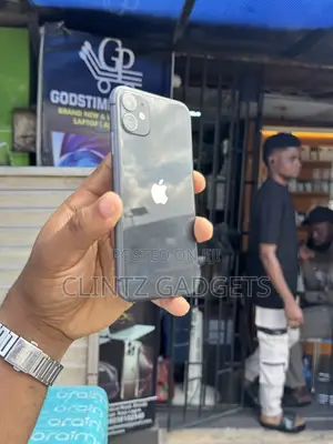 Apple iPhone 11 64 GB Black