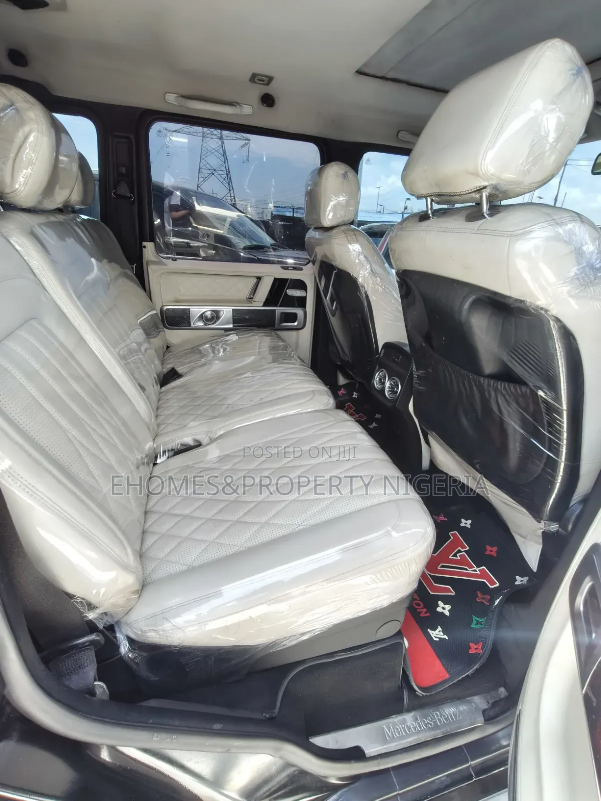 Mercedes-Benz G-Class 2024 Red