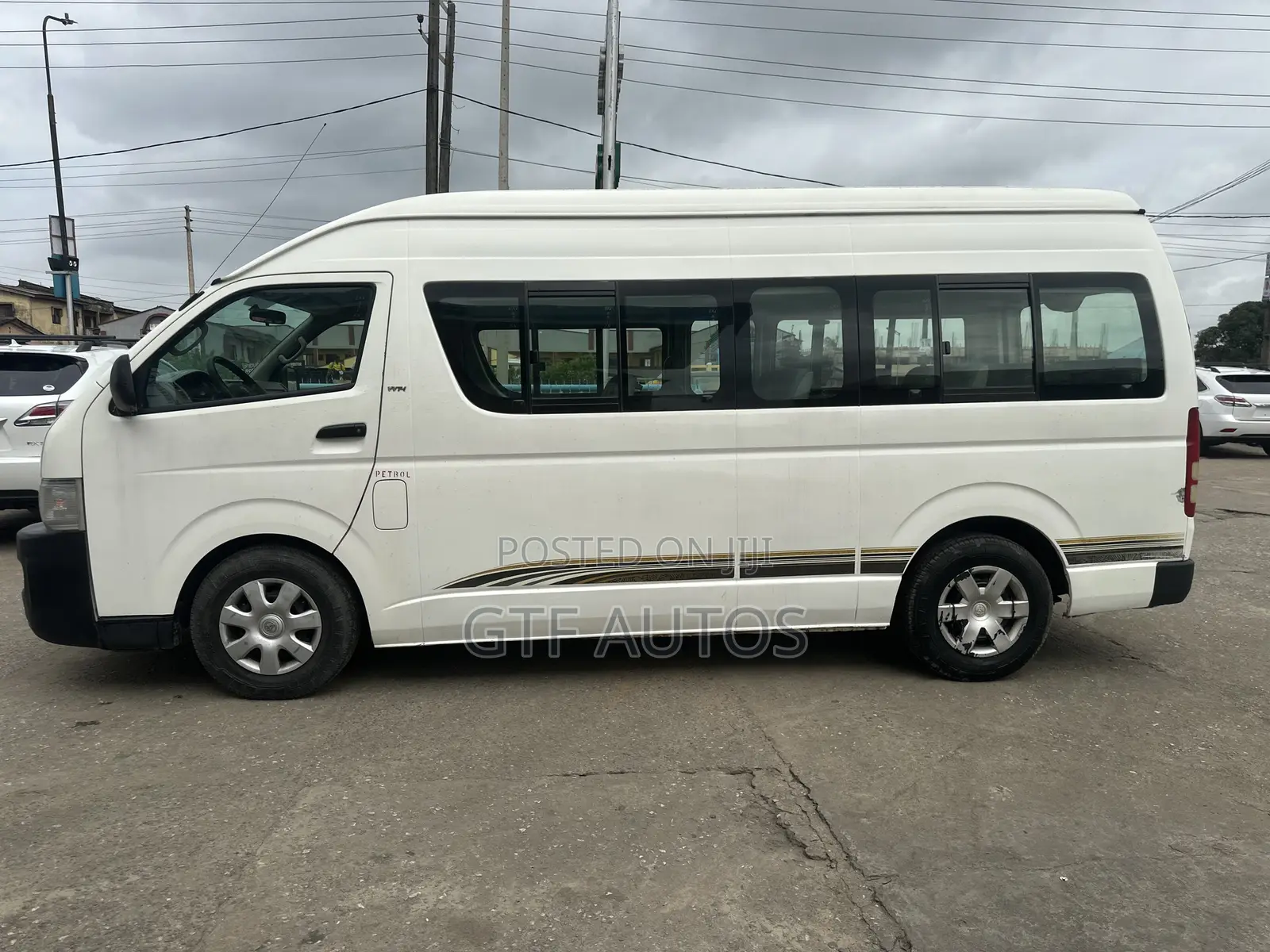 Toyota HiAce 2012 White