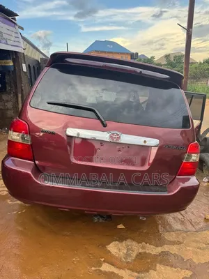 Toyota Highlander 2004 Red