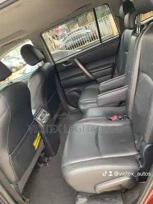 Toyota Highlander Sport 2009 Red