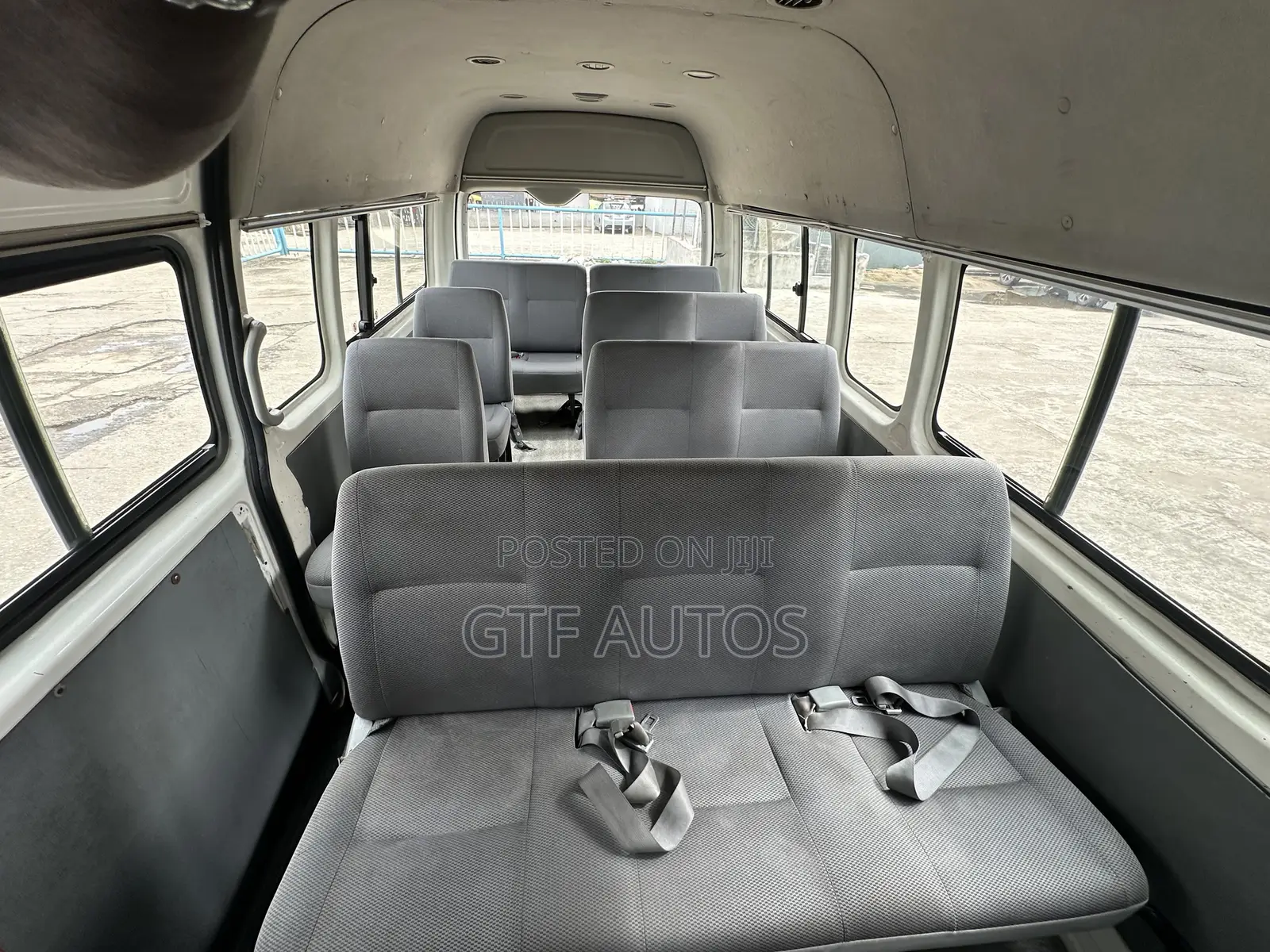 Toyota HiAce 2012 White