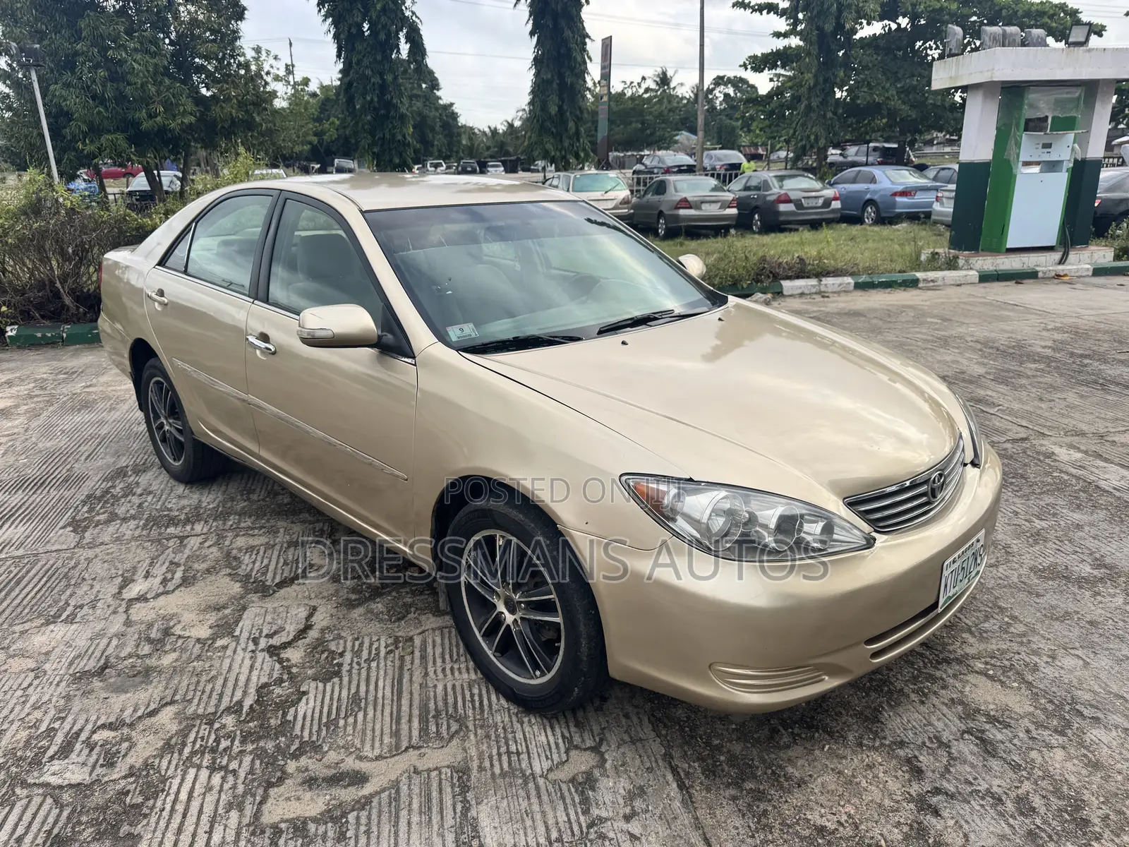 Toyota Camry 2004 Gold