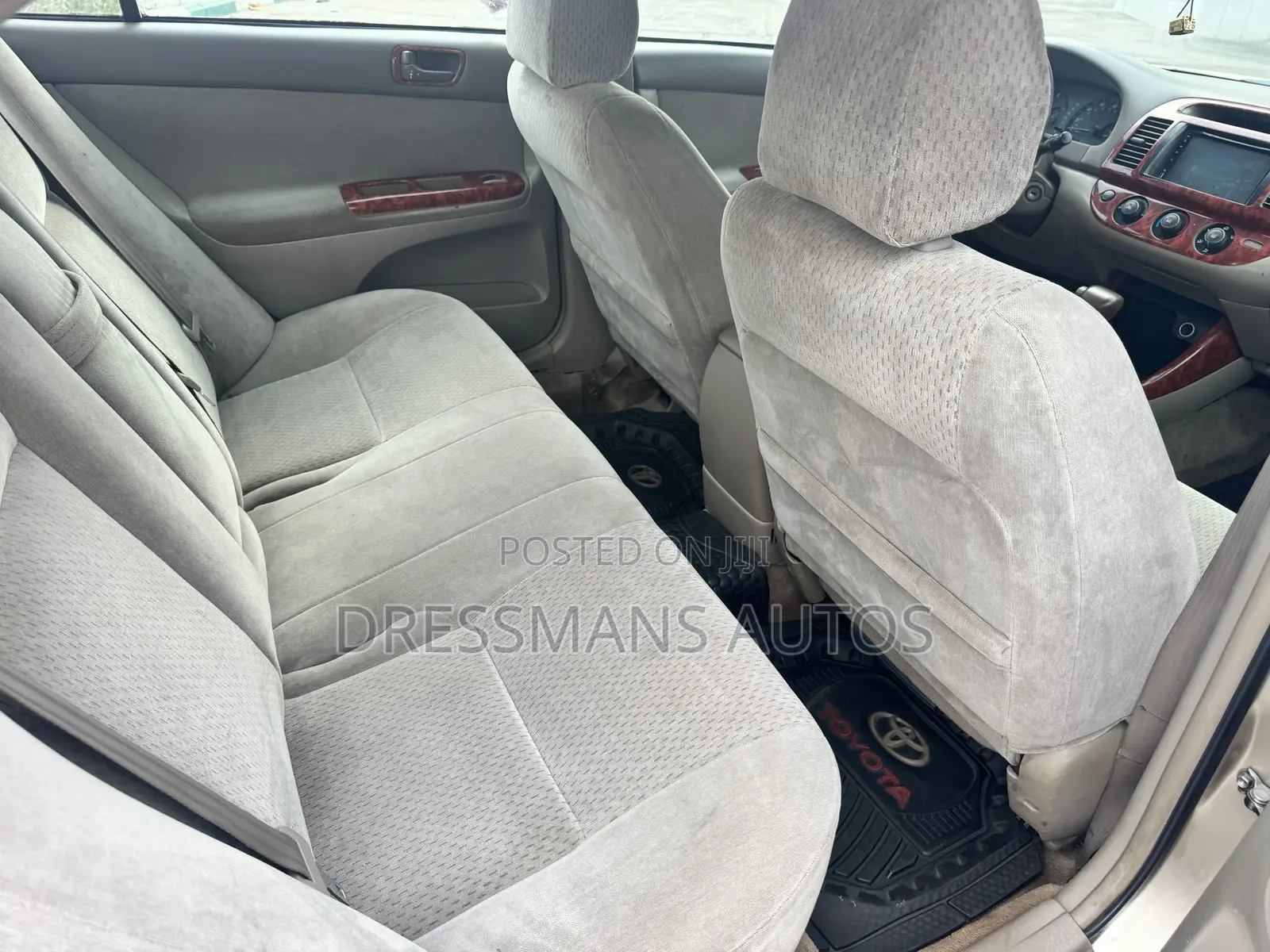Toyota Camry 2004 Gold