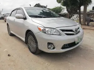 Toyota Corolla 2013 Silver