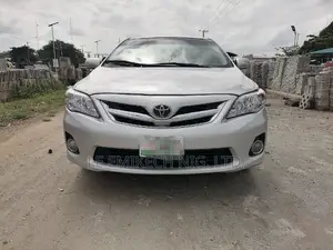 Toyota Corolla 2013 Silver