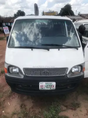 Toyota HiAce 2007 White