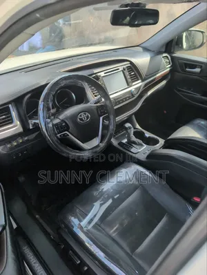Toyota Highlander Limited 4dr SUV (3.5L 6cyl 6A) 2015 White