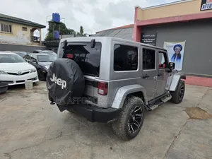 Jeep Wrangler Unlimited Sahara 4dr SUV 4WD (3.6L 6cyl 6M) 2015 Silver