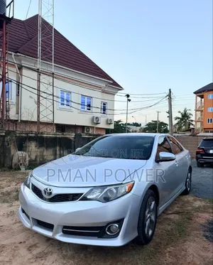 Toyota Camry 2013 Silver