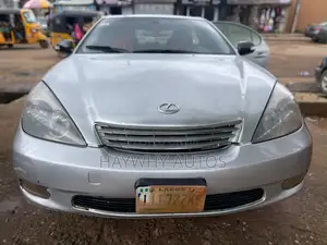 Lexus ES 330 Sedan 2004 Gold