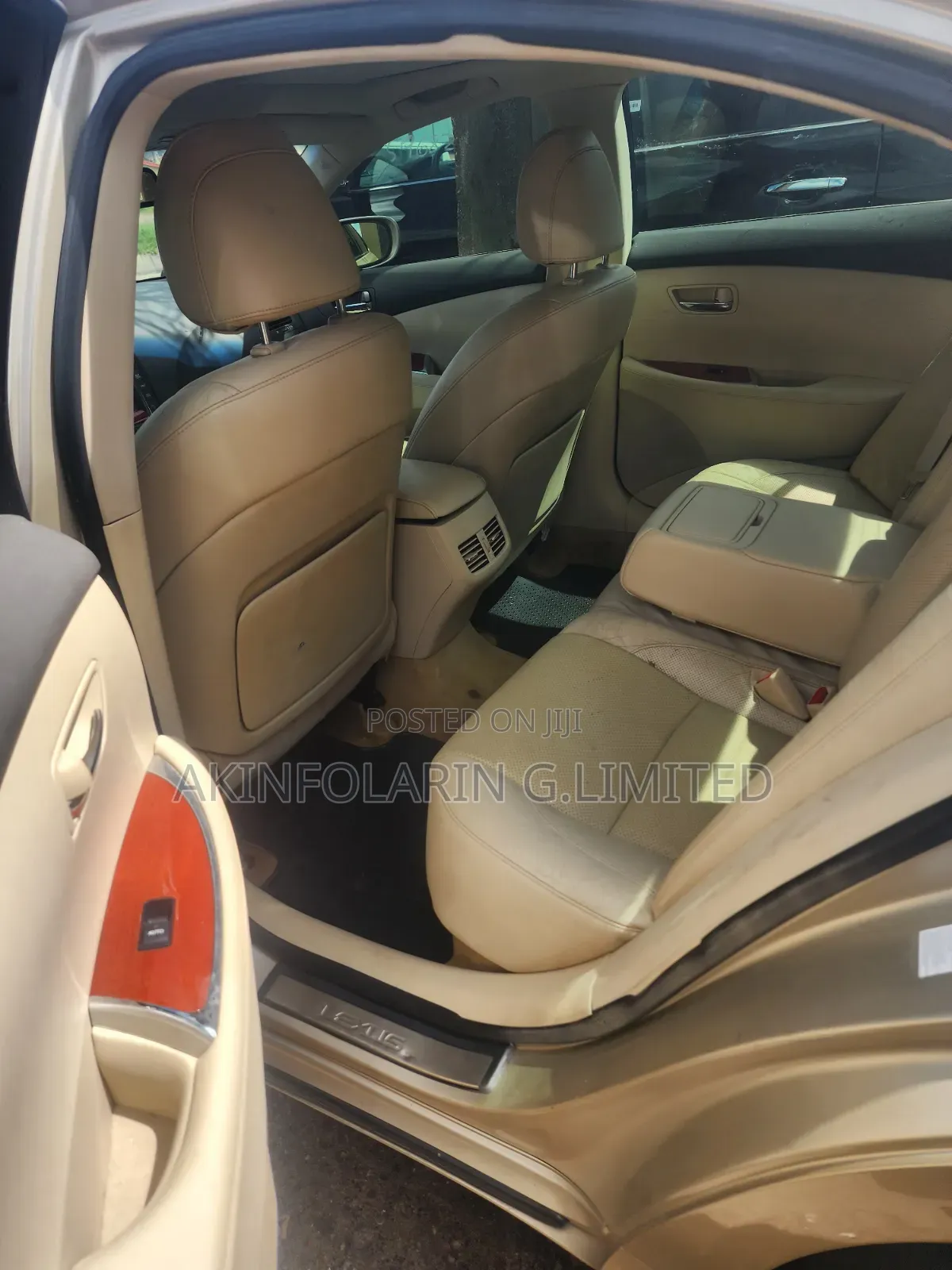 Lexus ES 2012 Gold