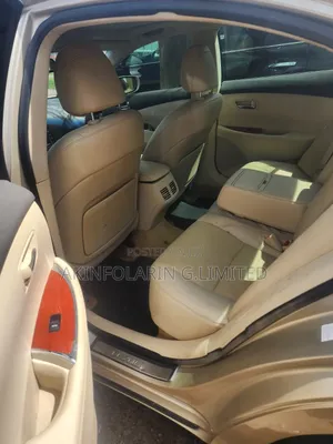 Lexus ES 2012 Gold