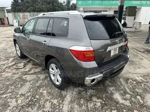 Toyota Highlander 2009 Gray