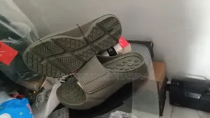 Unisex Comfort Slide Sandals