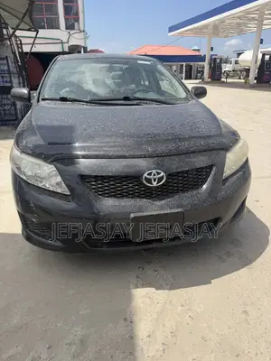 Toyota Corolla LE 4dr Sedan (1.8L 4cyl 4A) 2010 Black