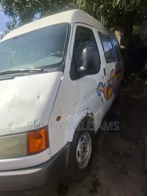 Ford Transit 2000 White