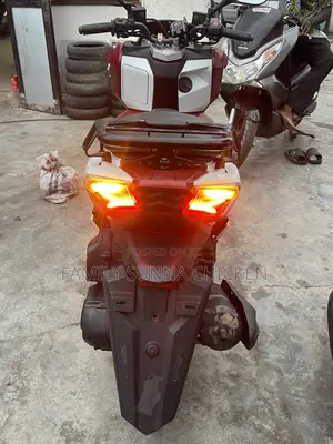 SYM XPro 2023 Red