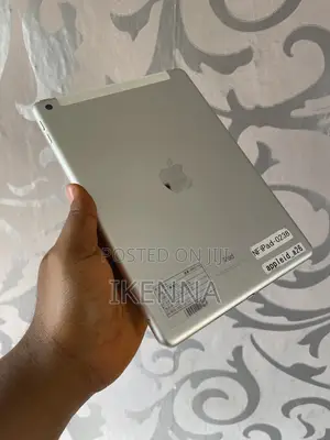 Apple iPad 9.7 32 GB White