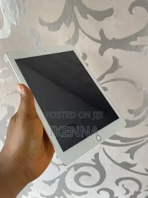 Apple iPad 9.7 32 GB White