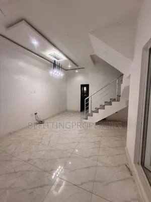 3bdrm Duplex in Ikota for sale