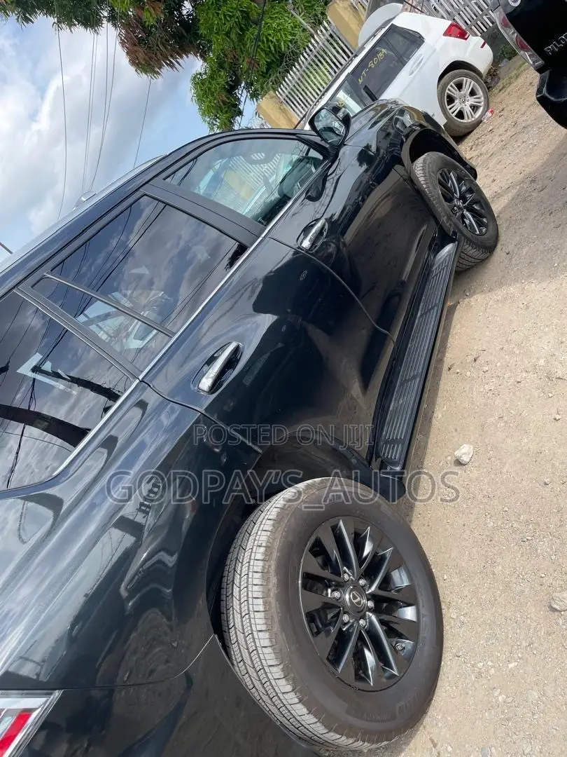 Lexus GS 2022 Black