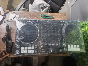 DDJ SRT 1000
