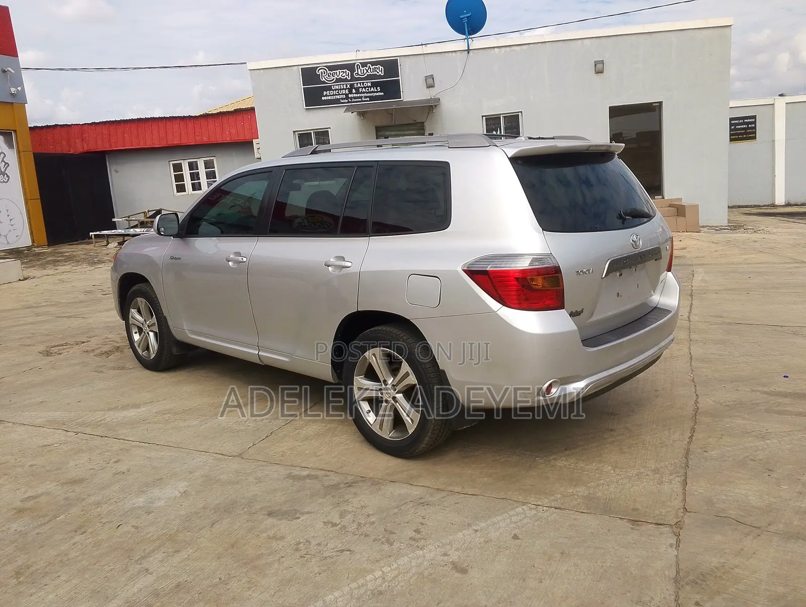 Toyota Highlander SE 2011 Silver