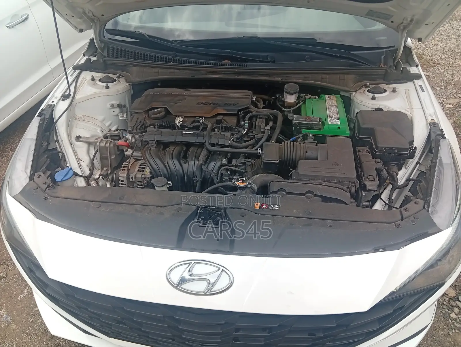 Hyundai Elantra 2021 White