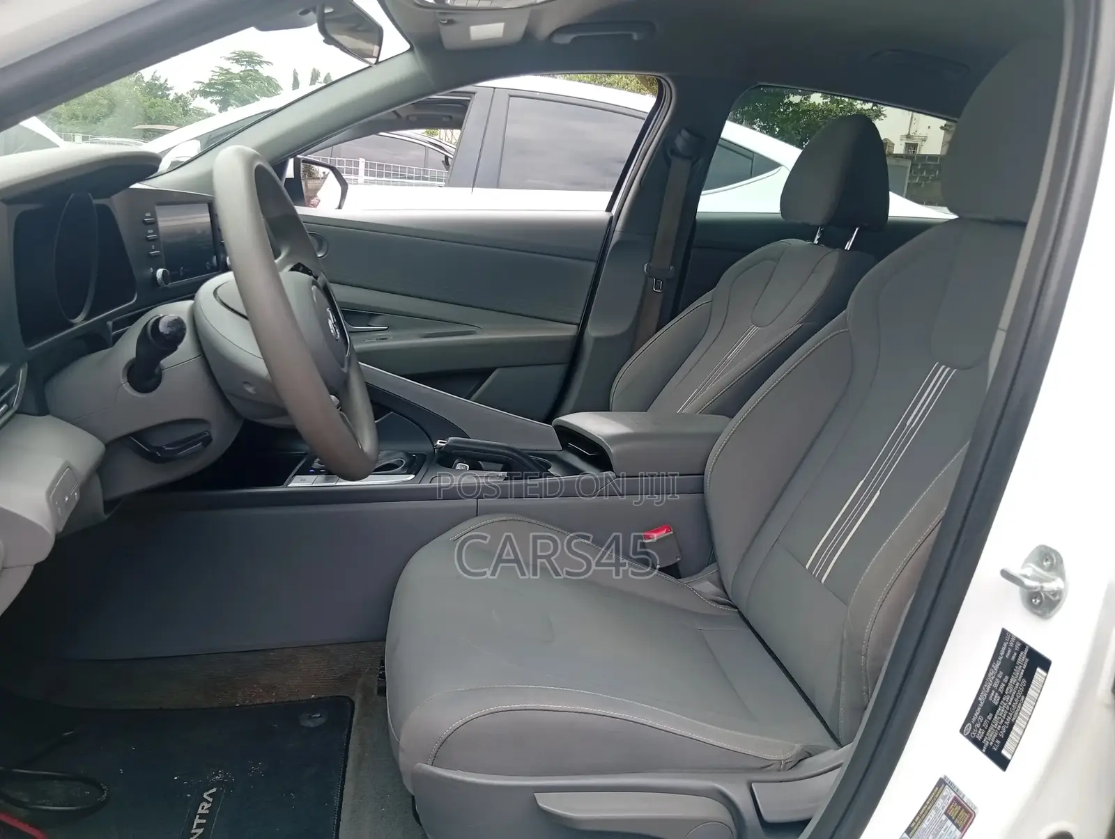 Hyundai Elantra 2021 White